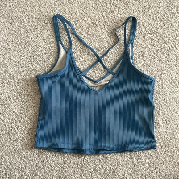 Vuori Ribbed Crop Tank Top - Blue - Picture 6 of 8